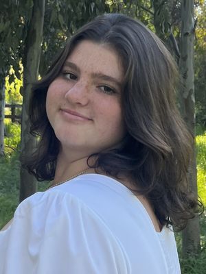 Katelyn, 19