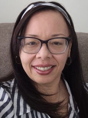 Winnie, 53