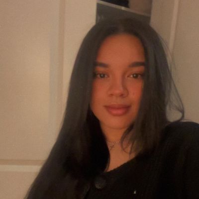 Pamela, 24
