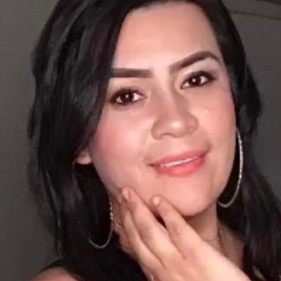 Viviana, 32