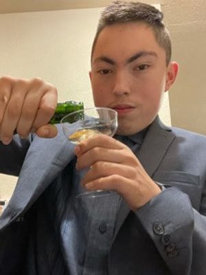 Javier, 23
