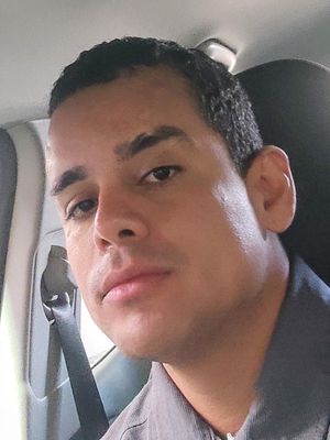 Pablo, 33