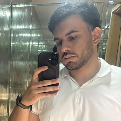 Vitor, 23