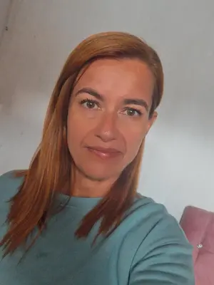 Maria Del Pilar, 47