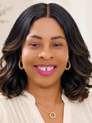 Josephine, 44