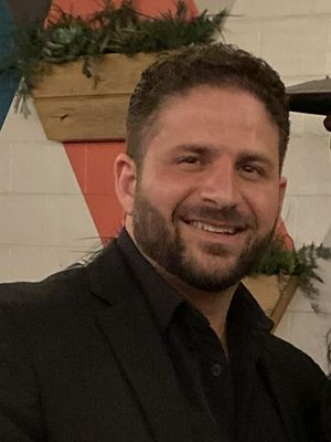 Stephen, 43