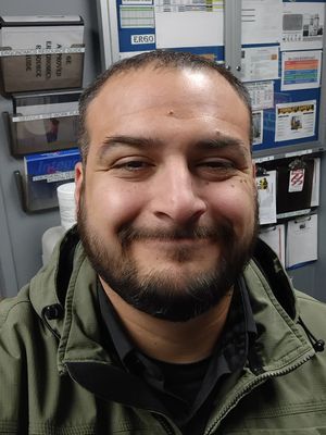 Jose, 33