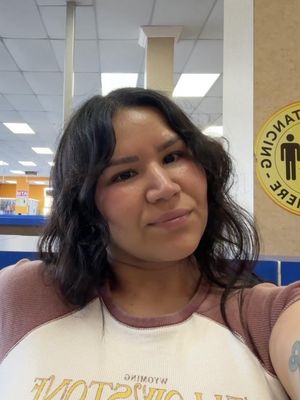 Ana, 35