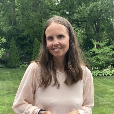 Anna, 48