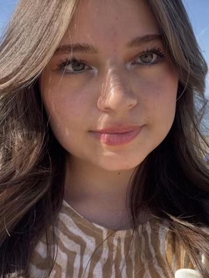 Julissa, 21