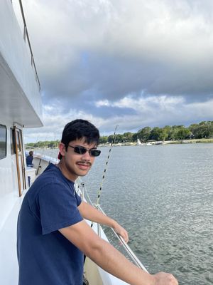 Antonio, 24