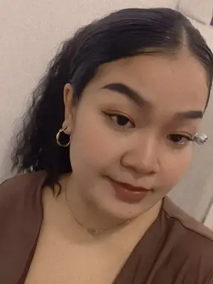 Sandy, 34