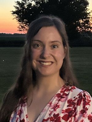 Hannah, 23