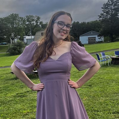 Regina, 27