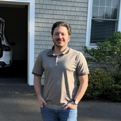 Stephen, 33