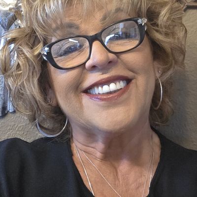 Toni, 66