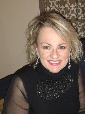 Laura, 61