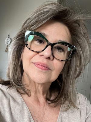 Barbara, 58