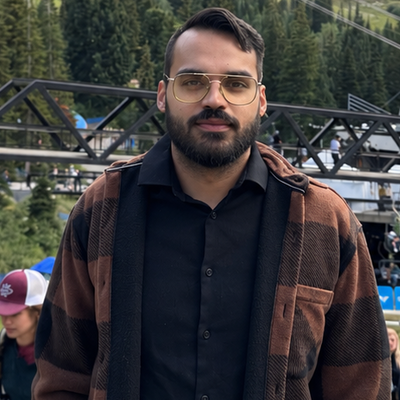 Sergio, 33