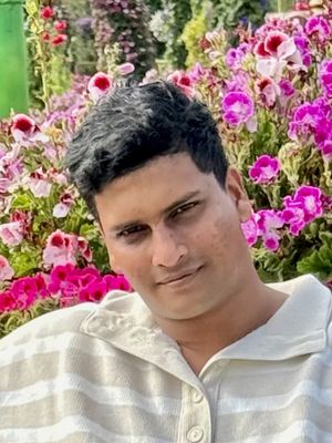 Edwin, 32