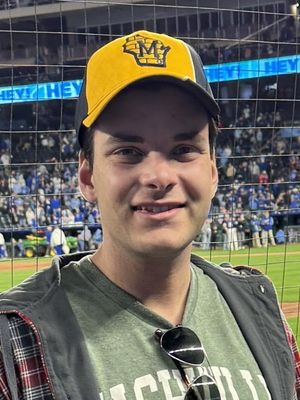 Joe, 25