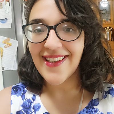 Sarah, 32