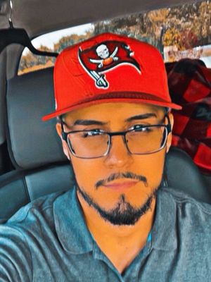 Chavi, 28