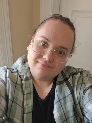 Elizabeth, 25