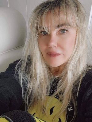 Anna, 55