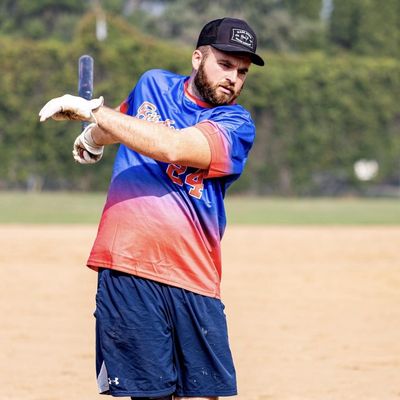 Andrew, 31