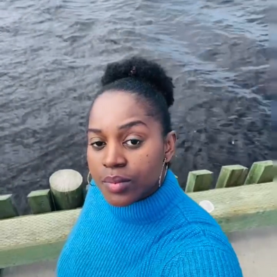 Chioma, 44