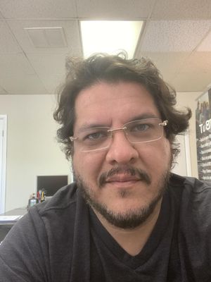 Luis, 48