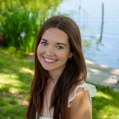 Amy, 25