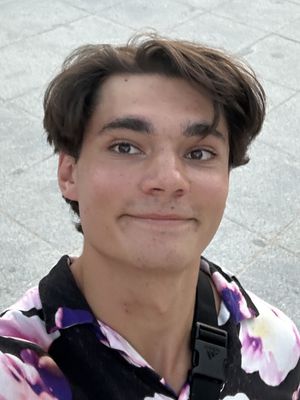 Lukas, 20