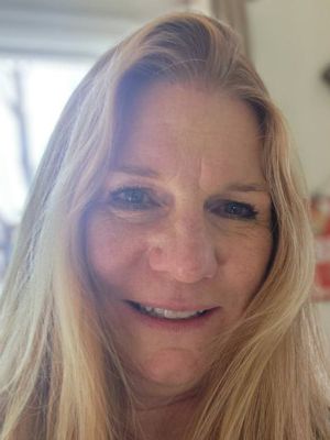 Nancy, 40