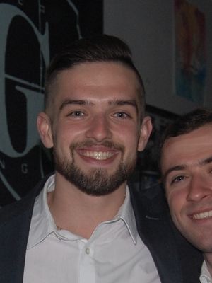Chris, 25