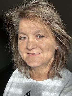 Leona, 57