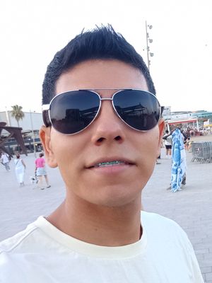 Andres, 30