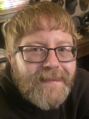 Kevin, 43