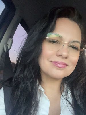 Adriana, 49