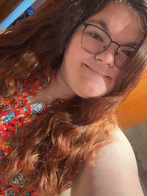 Lucy, 27