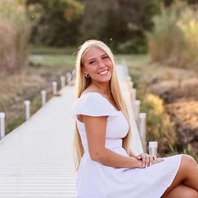 Teagan, 19
