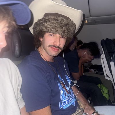 Daniel, 21