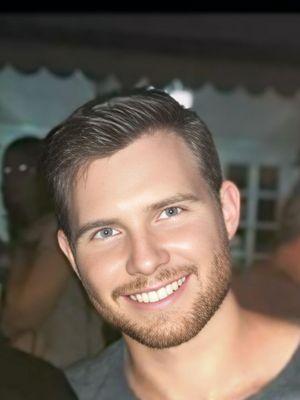 Andre, 33