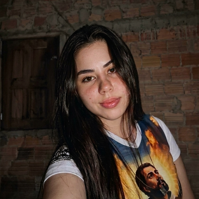 Laiane, 18