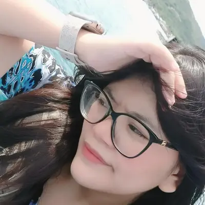 Jesslyn, 20