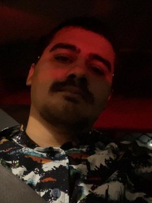 Carlos, 30
