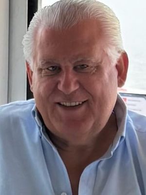 Catalin, 64