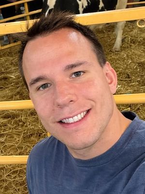 Joe, 26
