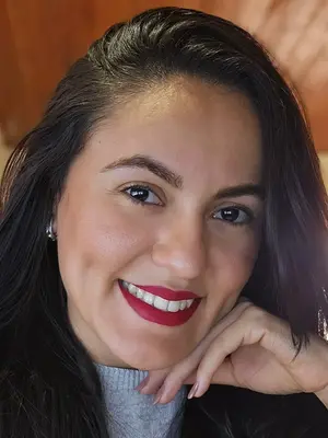Mariana, 34